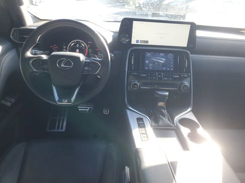 Used 2024 Lexus LX 600 F Sport image 13