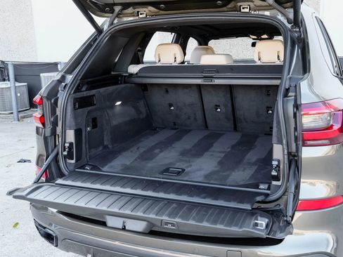 Used 2022 BMW X5 xDrive40i w/ M Sport Package image 67