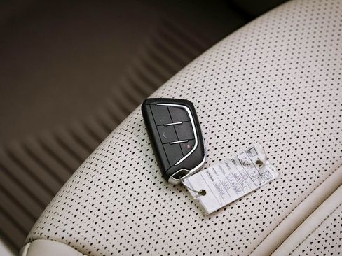 Used 2021 Cadillac Escalade Sport Platinum w/ LPO, ONYX Package image 10