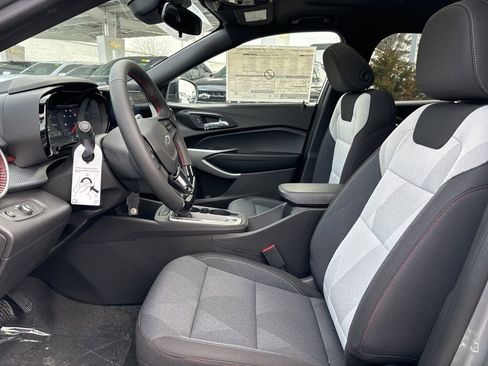 New 2026 Chevrolet Trax RS w/ Sunroof Package image 17