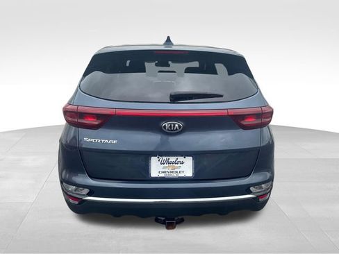 Used 2020 Kia Sportage LX AWD/4WD image 4