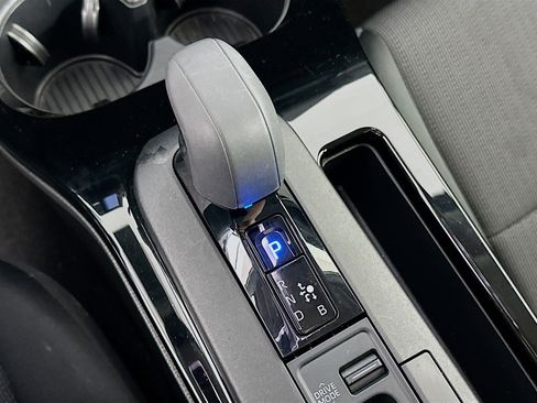 Used 2025 Toyota Prius LE image 24