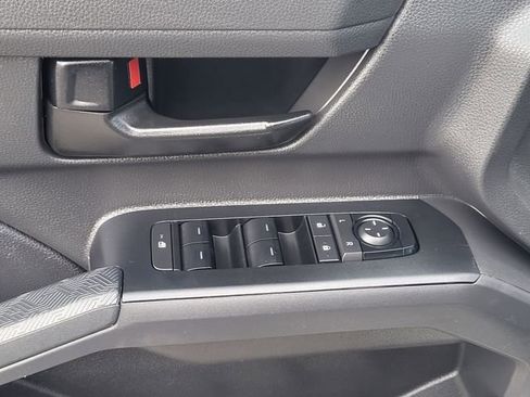 Used 2024 Toyota Tacoma SR5 AWD/4WD image 12