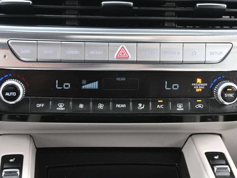 Used 2021 Kia Telluride EX w/ EX Premium Package AWD/4WD image 22