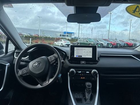 Used 2024 Toyota RAV4 LE image 10