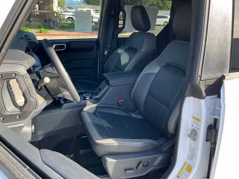 New 2025 Ford Bronco Outer Banks w/ Sasquatch Package image 60