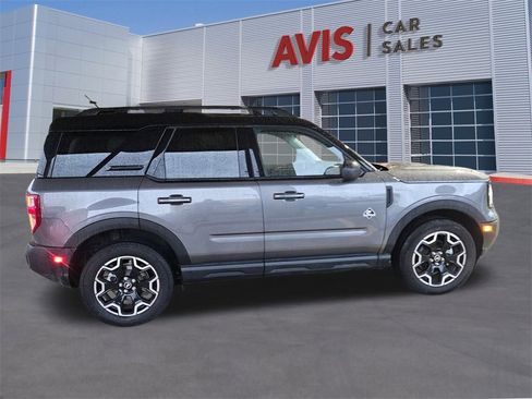 Used 2025 Ford Bronco Sport Outer Banks image 7