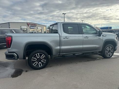 Used 2024 GMC Sierra 1500 AT4 w/ Technology Package image 2