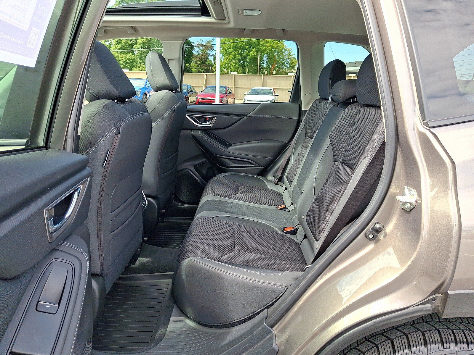 Used 2021 Subaru Forester Premium AWD/4WD image 11