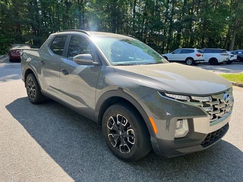 Used 2022 Hyundai Santa Cruz SEL w/ Activity Package AWD/4WD image 2