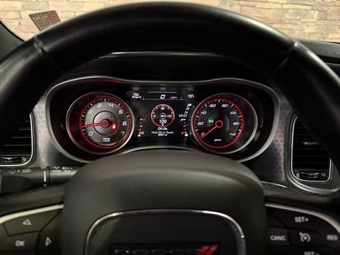 Used 2017 Dodge Charger SXT AWD/4WD image 17