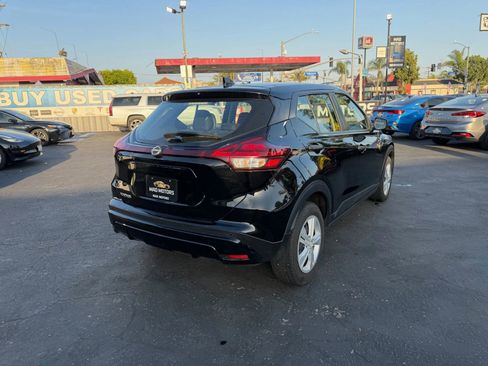 Used 2024 Nissan Kicks S FWD image 4