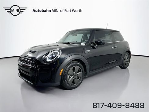 Used 2024 MINI Cooper S image 1