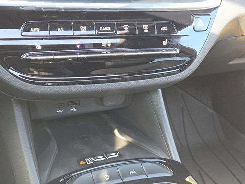 New 2026 Buick Envista Avenir image 8