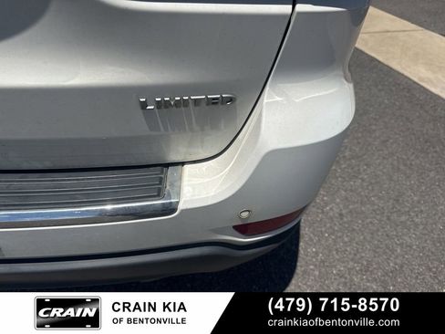 Used 2018 Jeep Grand Cherokee Limited AWD/4WD image 11