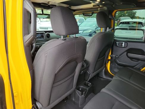 Used 2021 Jeep Wrangler Unlimited Sport AWD/4WD image 7