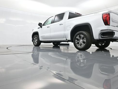 Used 2025 GMC Sierra 1500 SLT image 49