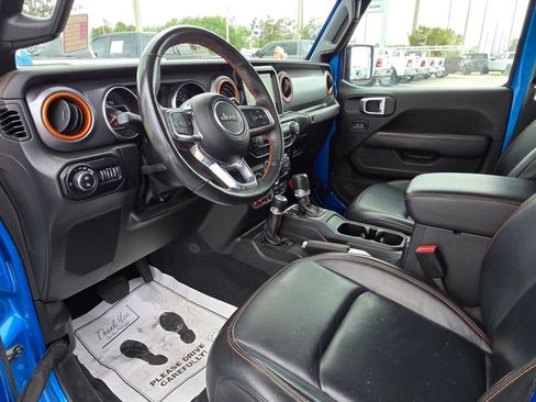 Used 2022 Jeep Gladiator Mojave w/ Cold Weather Group image 22