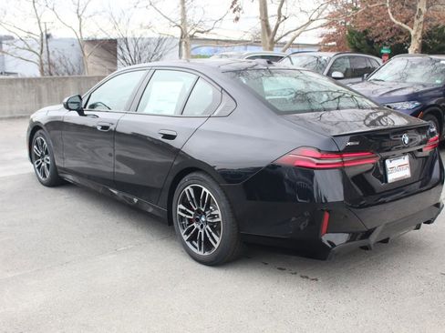 New 2026 BMW 530i xDrive w/ M Sport Package AWD/4WD image 6