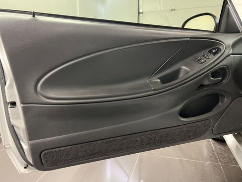 Used 2001 Ford Mustang V6 image 22