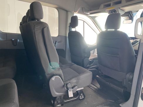 Used 2018 Ford Transit 350 XLT image 10
