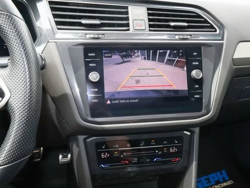 Used 2022 Volkswagen Tiguan SE R-Line AWD/4WD image 20
