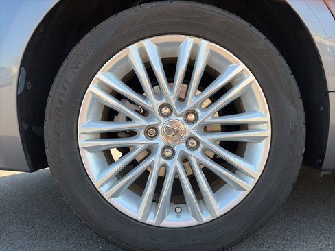 Used 2014 Lexus ES 350 w/ Luxury Package FWD image 23