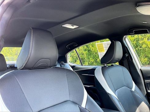 Used 2025 Toyota Camry SE FWD image 22