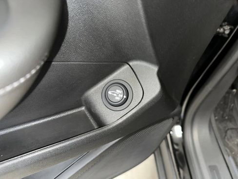 Certified 2023 GMC Terrain SLT w/ LPO, Floor Liner Package image 9