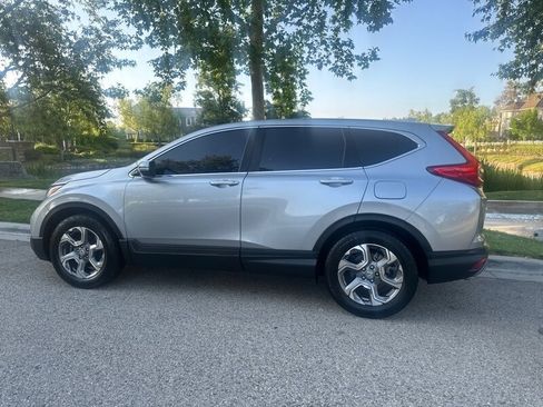 Used 2018 Honda CR-V EX image 3