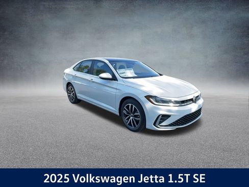 New 2025 Volkswagen Jetta SE image 2