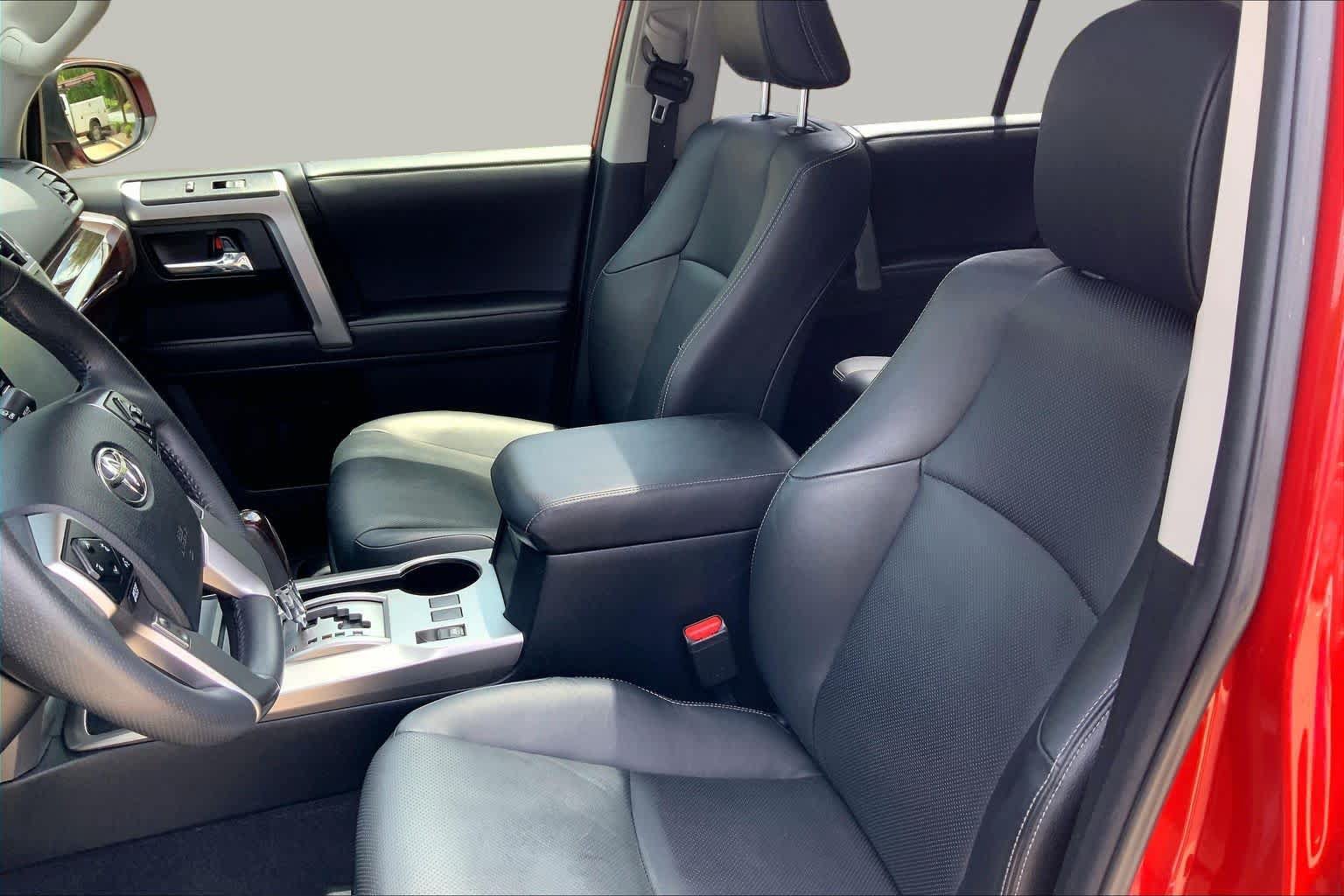 Used 2021 Toyota 4Runner Limited AWD/4WD image 8