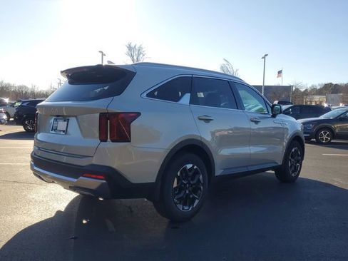 New 2026 Kia Sorento S w/ S Panoramic Sunroof Package image 4