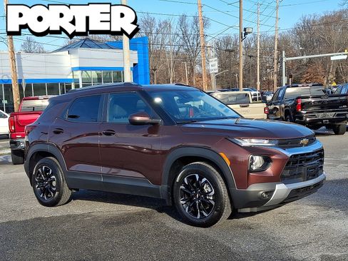 Certified 2022 Chevrolet TrailBlazer LT w/ Driver Confidence Package image 1