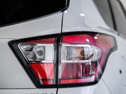 Used 2018 Ford Escape Titanium w/ Ford Safe & Smart Package image 6