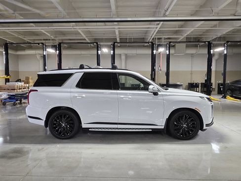 Used 2025 Hyundai Palisade Calligraphy image 8