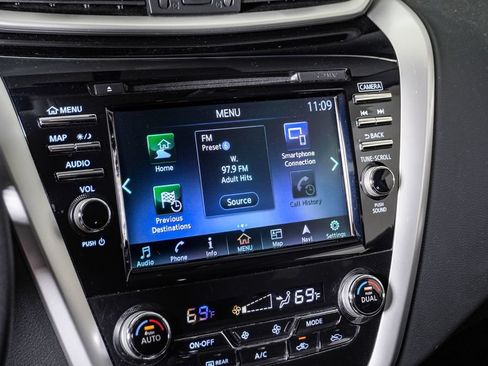 Used 2018 Nissan Murano S AWD/4WD image 22