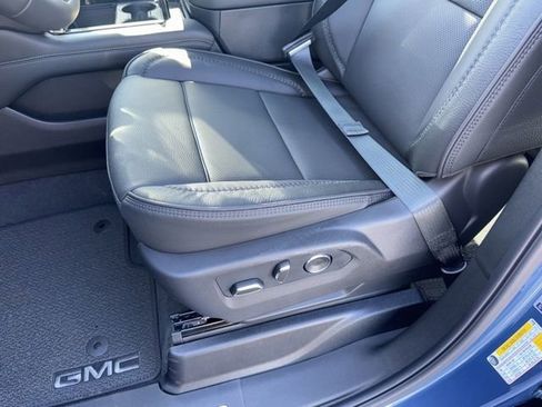 New 2026 GMC Yukon XL Denali AWD/4WD image 15