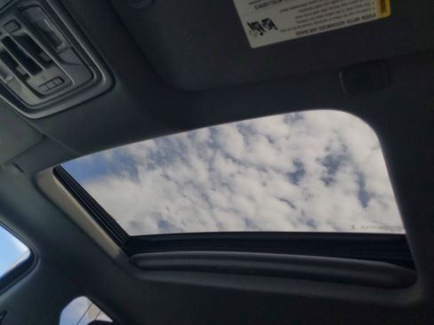 Used 2022 Chevrolet Silverado 1500 LT Trail Boss w/ LT Trail Boss Premium Package image 29