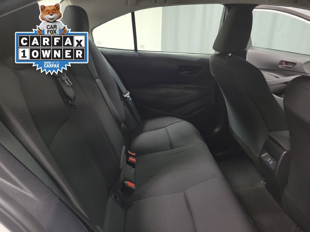Used 2025 Toyota Corolla LE FWD image 30