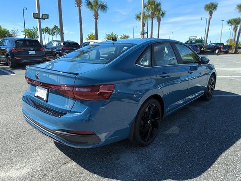 New 2026 Volkswagen Jetta SE image 5