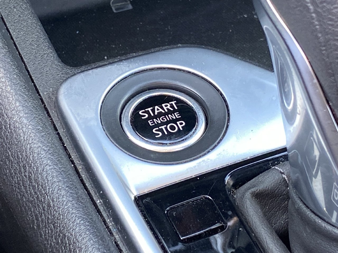 Certified 2024 Nissan Sentra SV FWD image 9