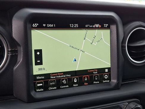 Used 2021 Jeep Wrangler Unlimited Sahara w/ Cold Weather Group AWD/4WD image 23