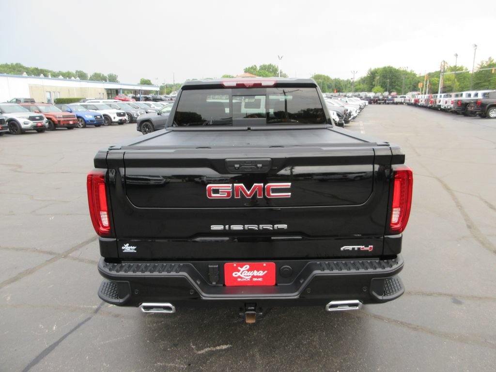 Certified 2025 GMC Sierra 1500 AT4 w/ AT4 Premium Package AWD/4WD image 9