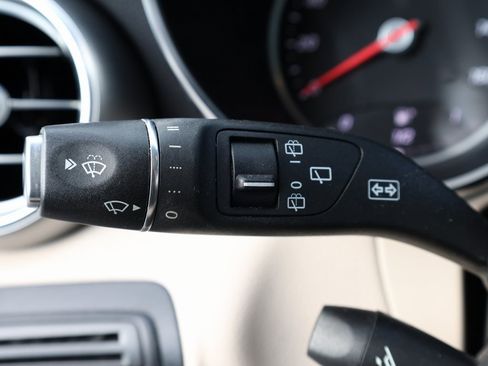 Used 2022 Mercedes-Benz GLC 300 image 40