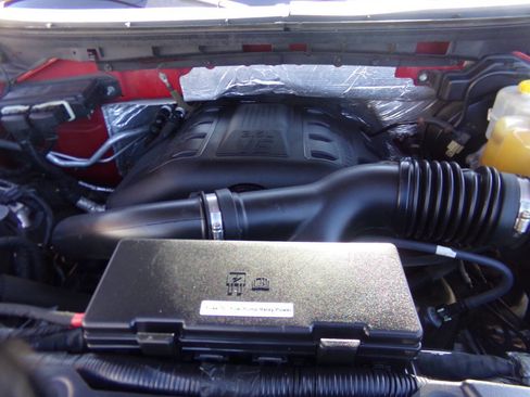 Used 2014 Ford F150 XLT w/ Equipment Group 302A Luxury image 39