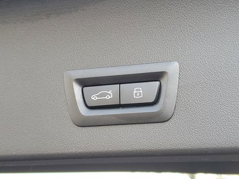 Used 2025 BMW X3 xDrive30i w/ Premium Package image 27