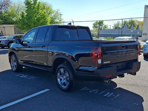 Certified 2025 Honda Ridgeline TrailSport image 4
