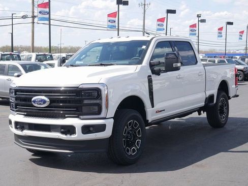 New 2025 Ford F350 Platinum w/ FX4 Off-Road Package image 9