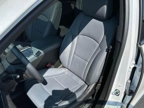 Used 2023 Buick Enclave Premium w/ Experience Buick Package AWD/4WD image 8
